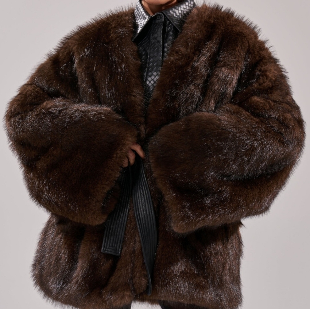 Womens XLarge Akira Luxurious Brown and Black Faux Fur/Leather Coat.